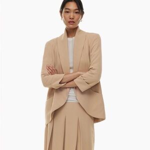 Aritzia Wilfred North Blazer Relaxed-fit, open-front crepe blazer size 8